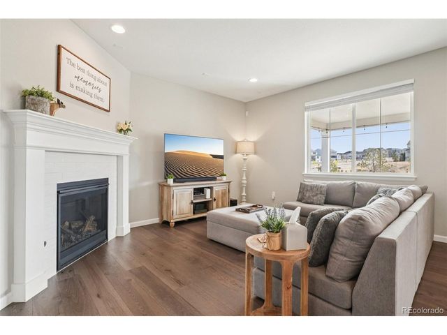 7136 S Vandriver Way, Aurora, CO 80016