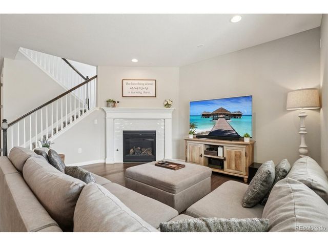 7136 S Vandriver Way, Aurora, CO 80016