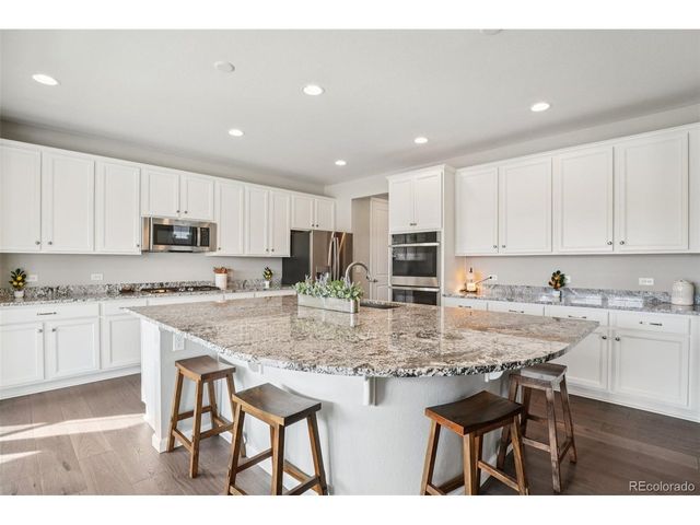 7136 S Vandriver Way, Aurora, CO 80016