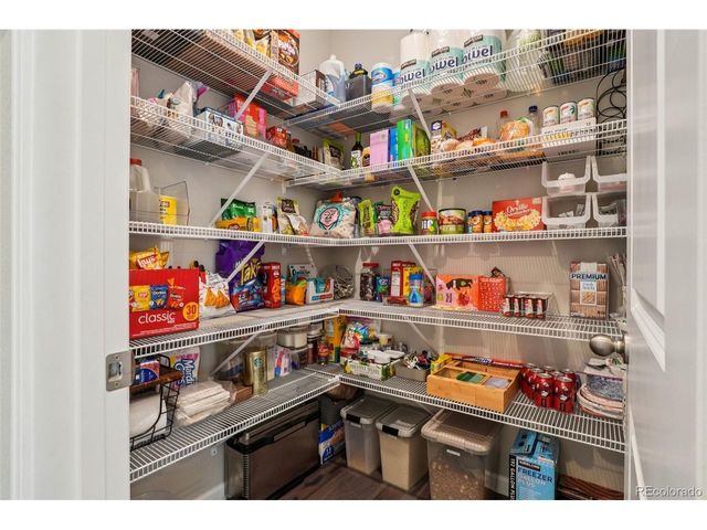 7136 S Vandriver Way, Aurora, CO 80016