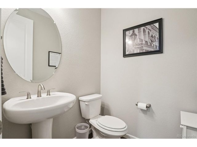 7136 S Vandriver Way, Aurora, CO 80016