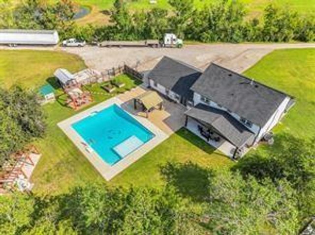 18502 Wells Court, Pearland, TX 77584