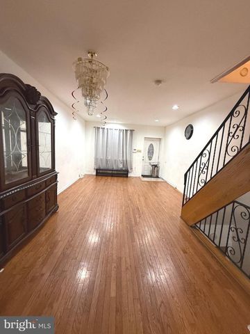 2636 S ALDER ST, Philadelphia, PA 19148