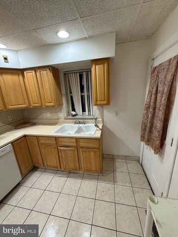 2636 S ALDER ST, Philadelphia, PA 19148