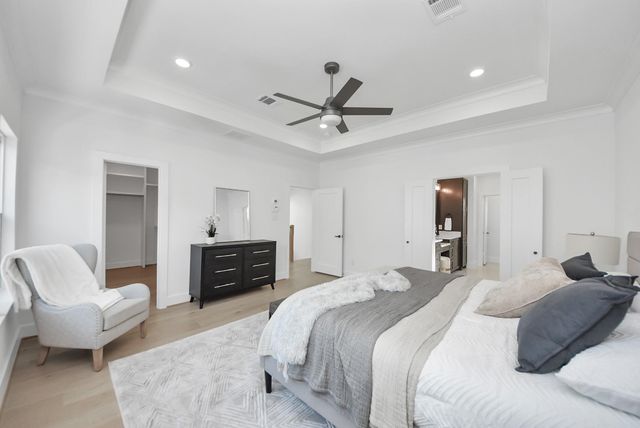 923 Fisher Street E, Houston, TX 77018
