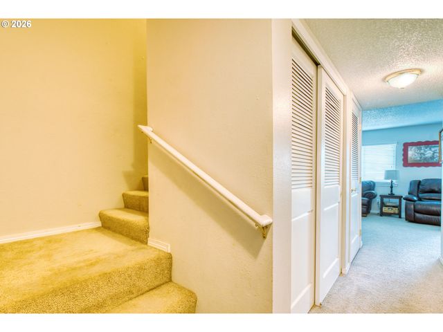 1900 Nw CARDEN Ave 2, Pendleton, OR 97801