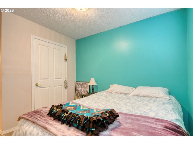 1900 Nw CARDEN Ave 2, Pendleton, OR 97801