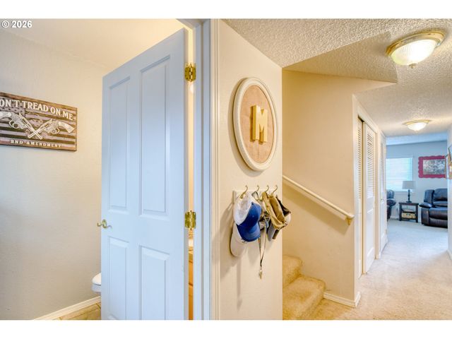 1900 Nw CARDEN Ave 2, Pendleton, OR 97801