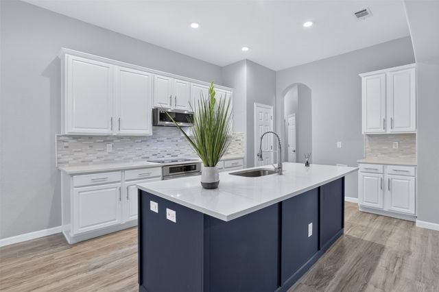 308 Hardeman Boulevard, Justin, TX 76247