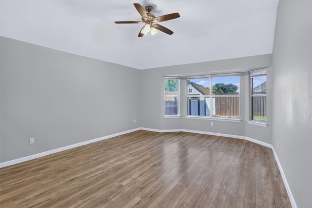 308 Hardeman Boulevard, Justin, TX 76247