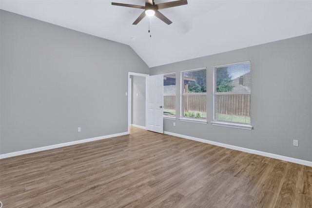 308 Hardeman Boulevard, Justin, TX 76247