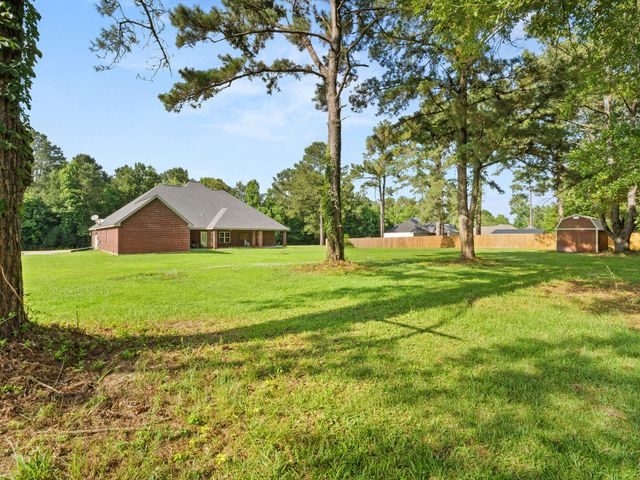 130 Carter Dr, Leesville, LA 71446