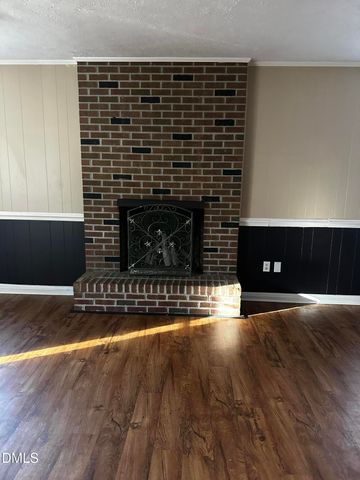 5980 Love Court, Hope Mills, NC 28348