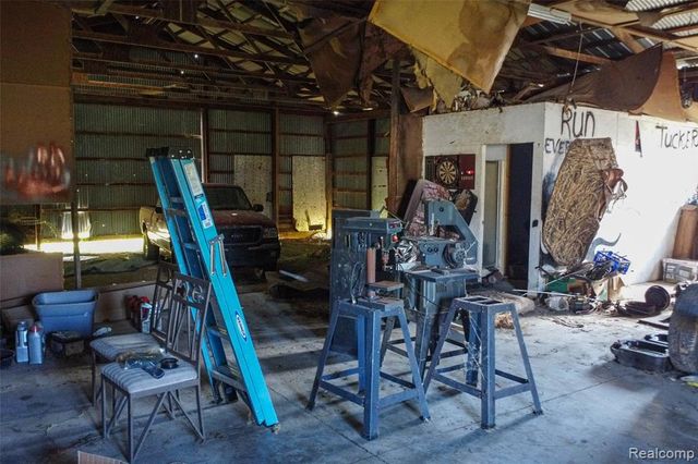 9710 E Newburg Road, Durand, MI 48429