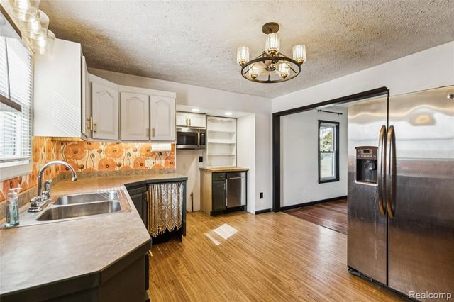 9710 E Newburg Road, Durand, MI 48429