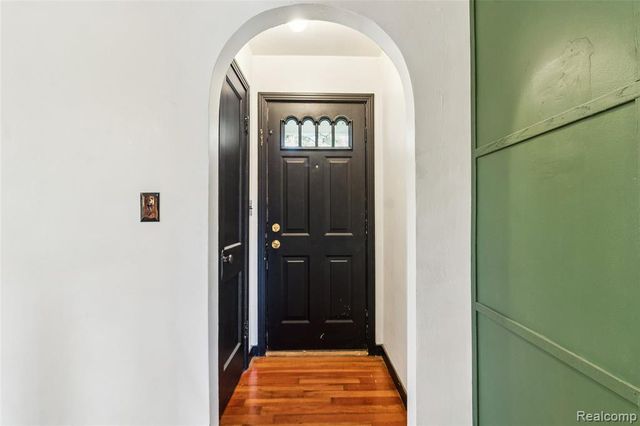 9710 E Newburg Road, Durand, MI 48429