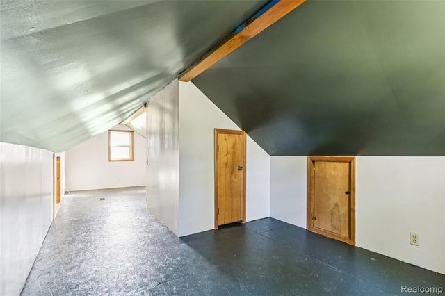 9710 E Newburg Road, Durand, MI 48429