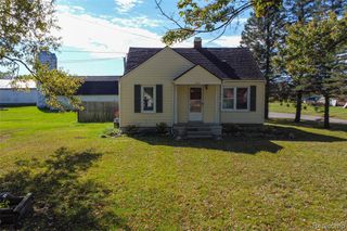 9710 E Newburg Road, Durand, MI 48429