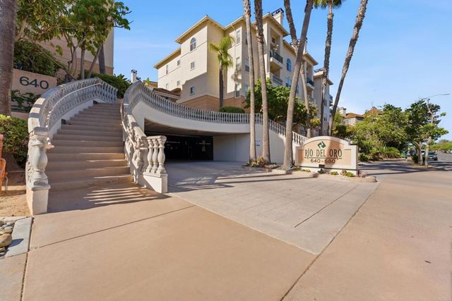 680 Camino De La Reina 2201, San Diego, CA 92108