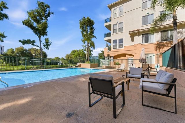 680 Camino De La Reina 2201, San Diego, CA 92108