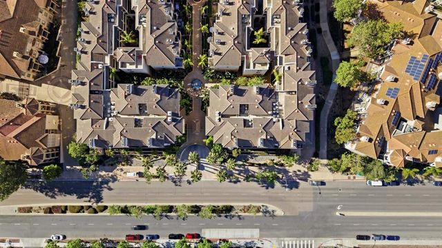 680 Camino De La Reina 2201, San Diego, CA 92108