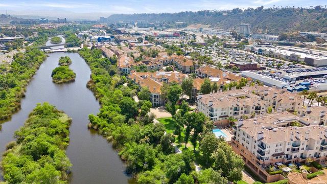 680 Camino De La Reina 2201, San Diego, CA 92108