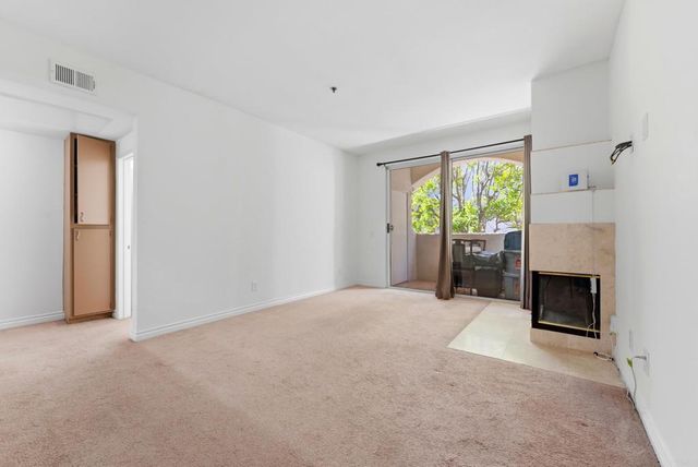 680 Camino De La Reina 2201, San Diego, CA 92108