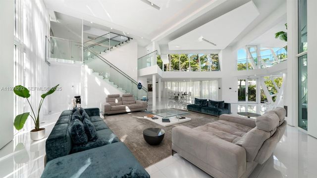480 Ocean Boulevard, Golden Beach, FL 33160