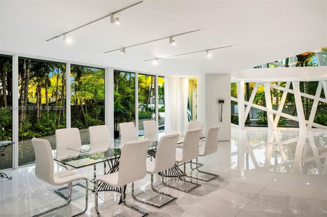 480 Ocean Boulevard, Golden Beach, FL 33160
