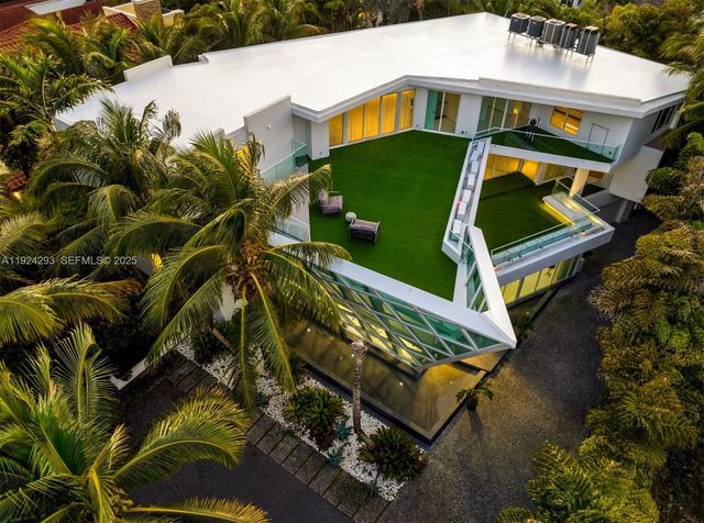 480 Ocean Boulevard, Golden Beach, FL 33160