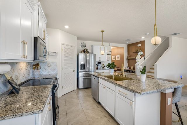1046 Dugan Circle SE, Palm Bay, FL 32909
