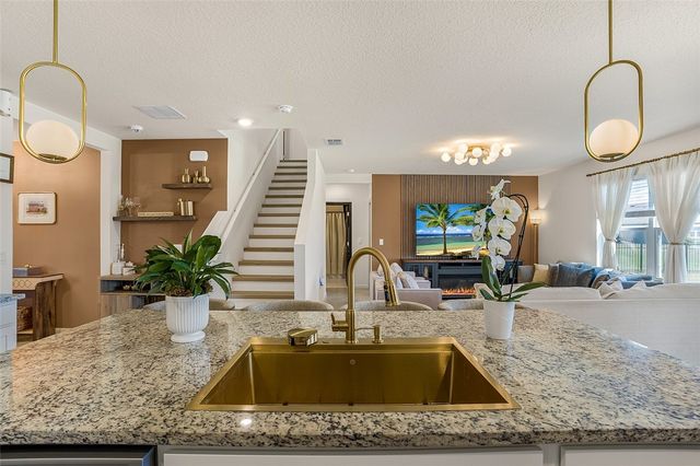 1046 Dugan Circle SE, Palm Bay, FL 32909