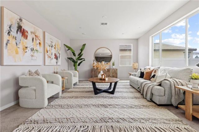 2957 Flagstaff, Jurupa Valley, CA 92509