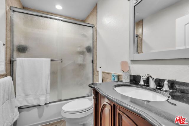 14610 Erwin Street 211, Los Angeles, CA 91411