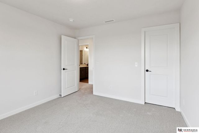 11218 N 162 Street, Bennington, NE 68007