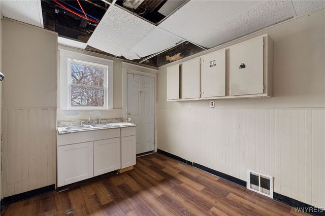 1868 Weston Avenue, Niagara Falls, NY 14305