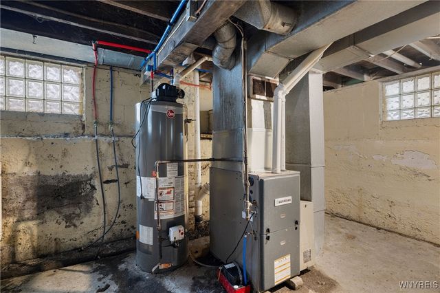 1868 Weston Avenue, Niagara Falls, NY 14305