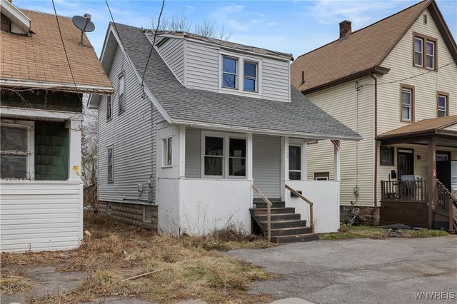 1868 Weston Avenue, Niagara Falls, NY 14305