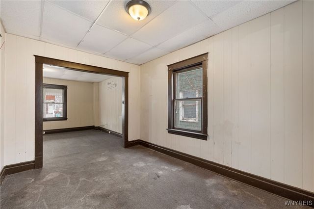 1868 Weston Avenue, Niagara Falls, NY 14305