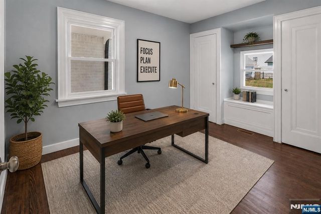 29 Stansfield Place, North Haledon, NJ 07508
