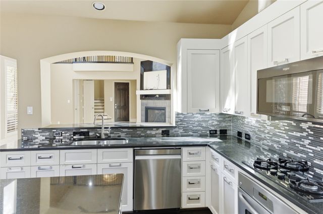 4226 Spyglass Hill Lane, Irving, TX 75038