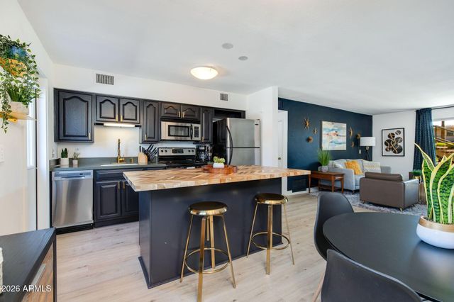 6815 E 2ND Street 3, Scottsdale, AZ 85251