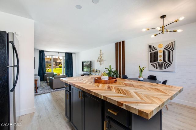 6815 E 2ND Street 3, Scottsdale, AZ 85251