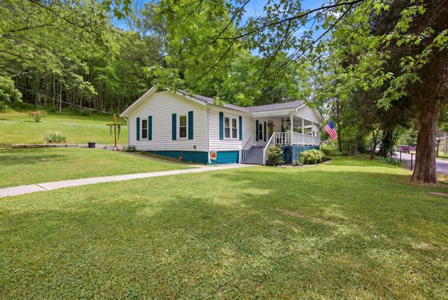 309 W Schmitt Road, Rossville, GA 30741