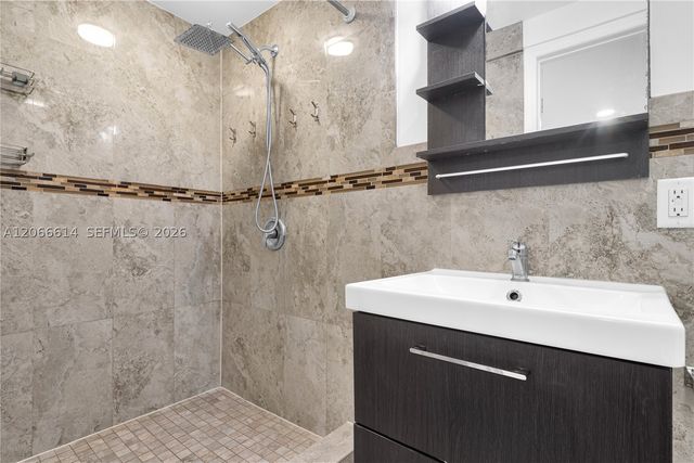 1041 NE 9th ave A1, Fort Lauderdale, FL 33304