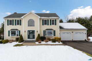 10 Melissa Drive, North Haven, CT 06473