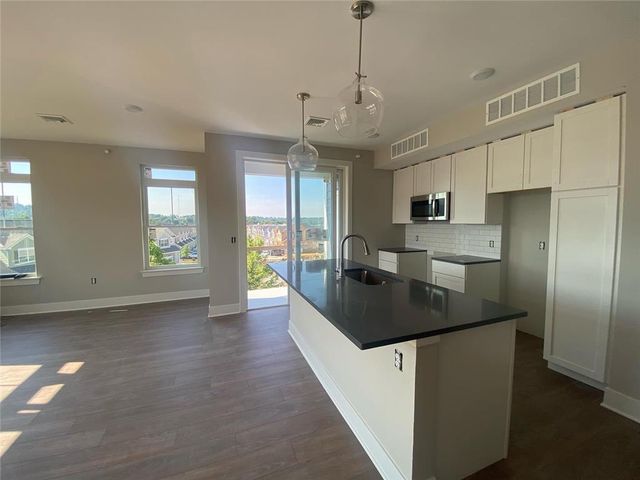 2295 Lafayette Park C4, Forks Twp, PA 18040