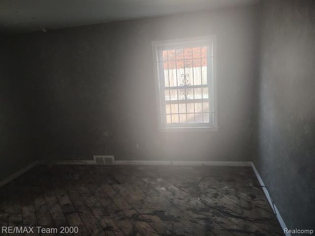 16803 Normandy Street, Detroit, MI 48221