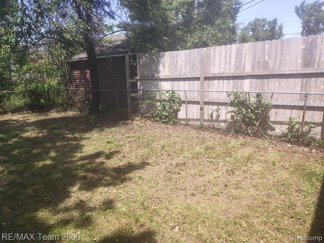 16803 Normandy Street, Detroit, MI 48221