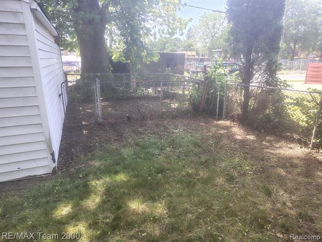 16803 Normandy Street, Detroit, MI 48221